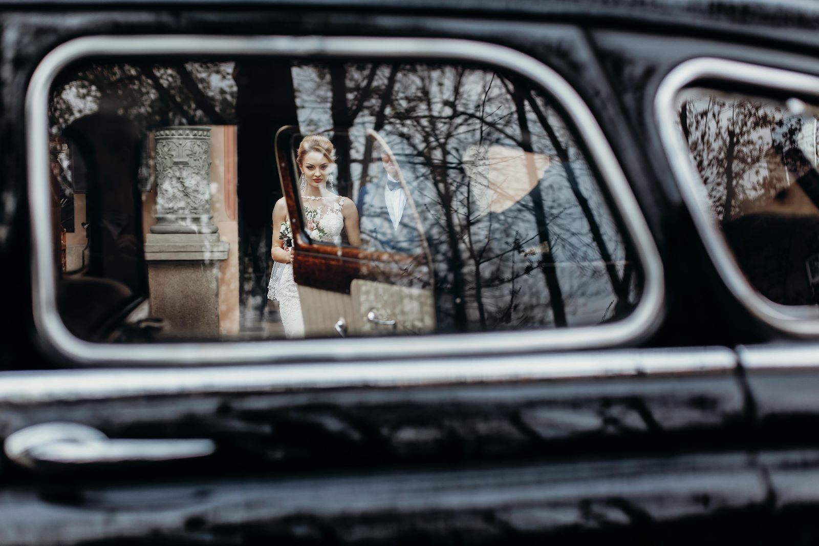 location-de-voiture-mariage-weekend-journée-luxe-sport-mariée-voiture-balais-pontarlier-haut-doubs-suisse-yverdon-lausanne-geneve-cluse-et-mijoux-decoration-prestation