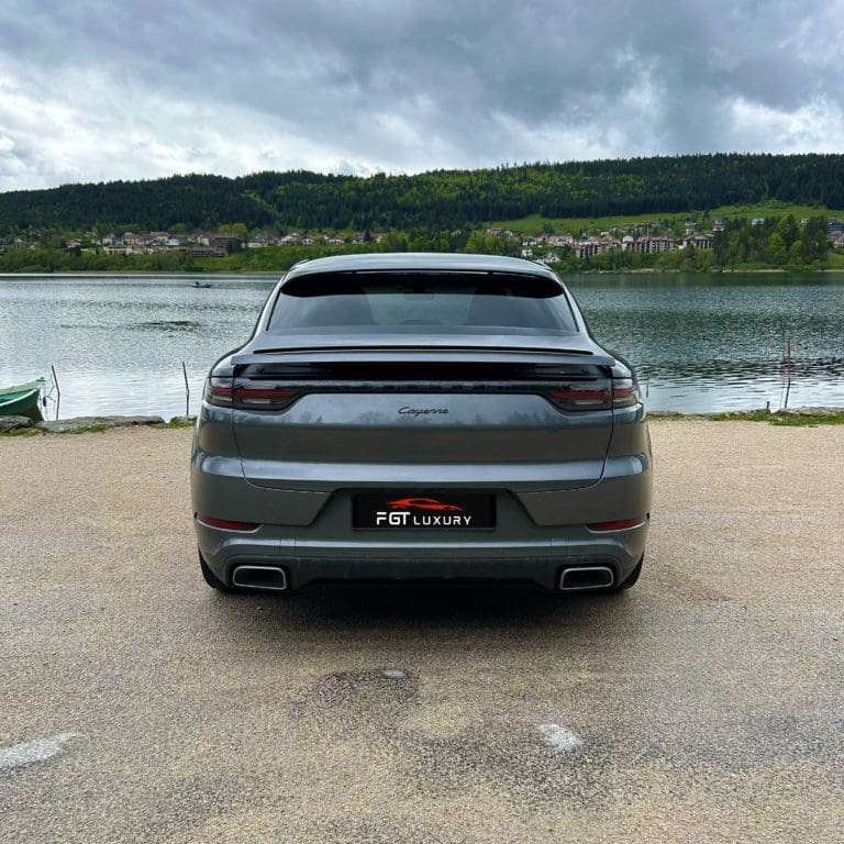 location Porsche Cayenne Coupé 6 cylindres en V de 2995cm3 loueur leasing essaie bapteme prix cadeau01